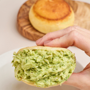 Avo & Chicken Arepa
